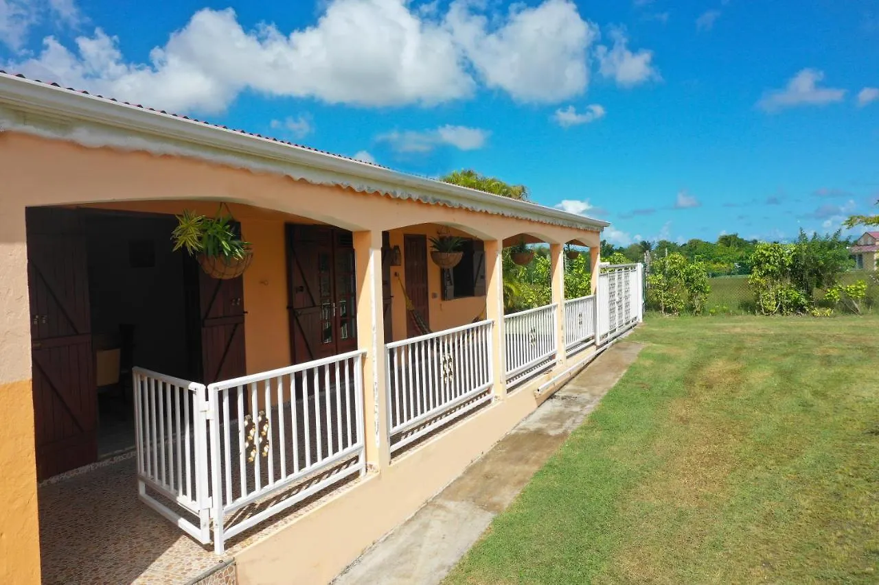 Uta House Sainte-Anne Villa