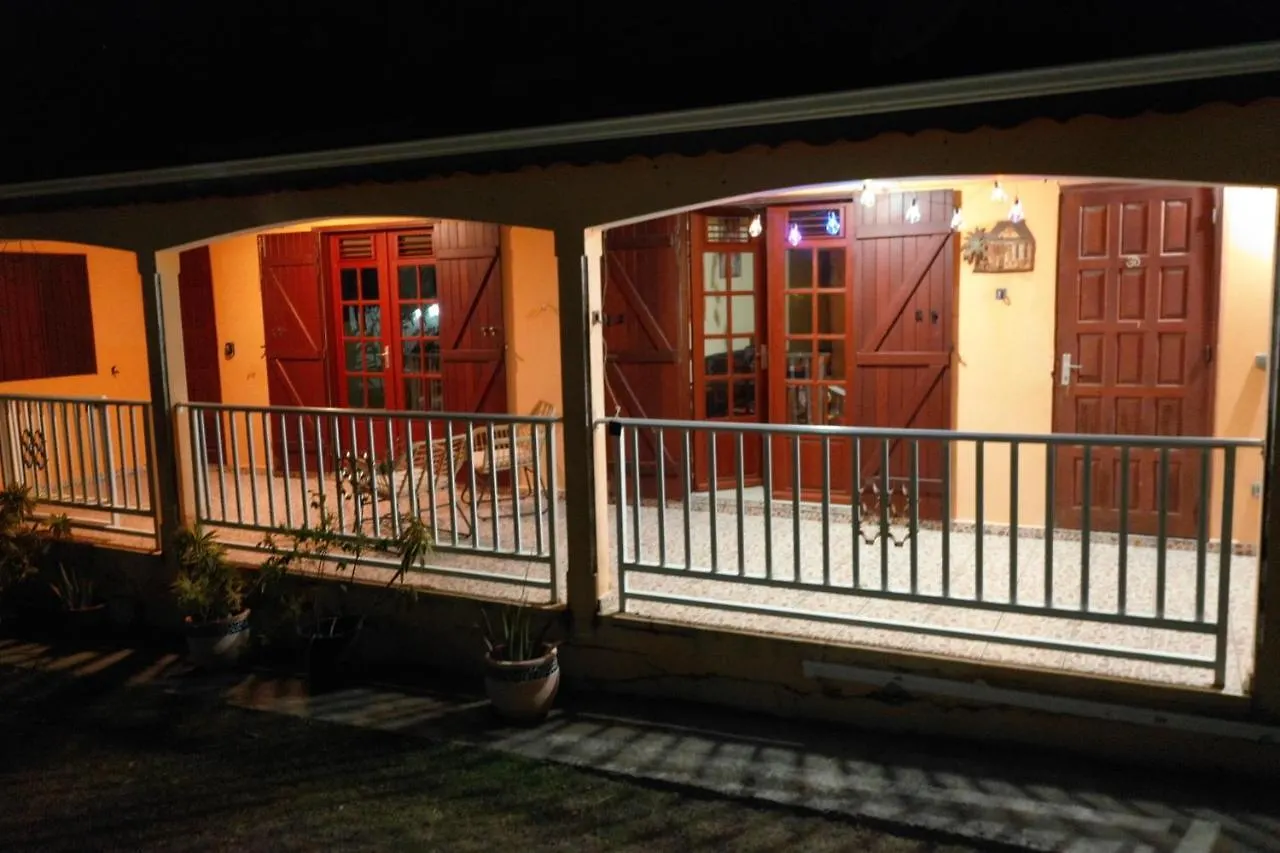 Uta House Sainte-Anne Villa