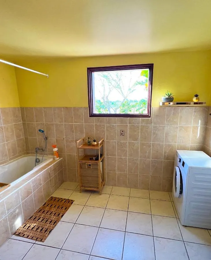 Uta House Sainte-Anne Villa